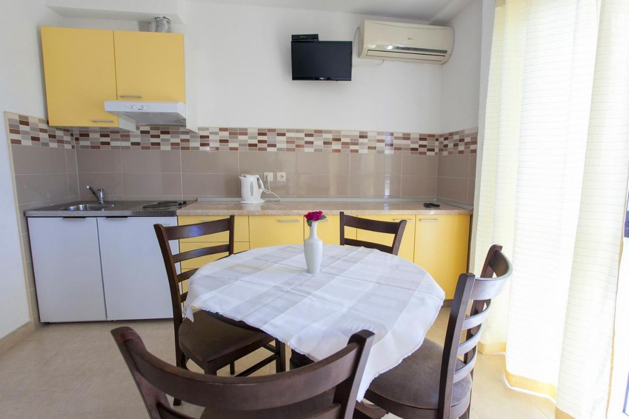 Apartment Baska Voda 6761C 外观 照片